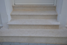 Escalier en pierre de St Ambreuil